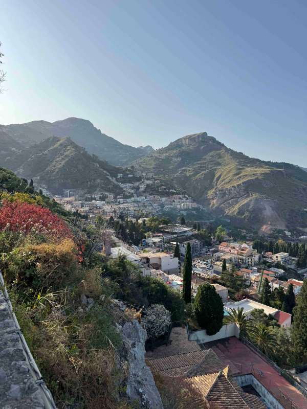 The "other side" of Taormina . . . disgusting 