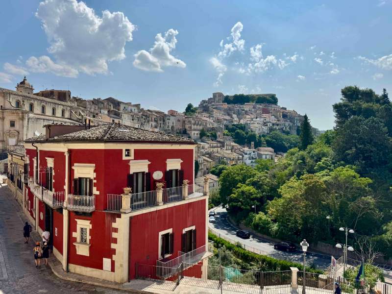 Just before the entrance to Ragusa's Old Town
