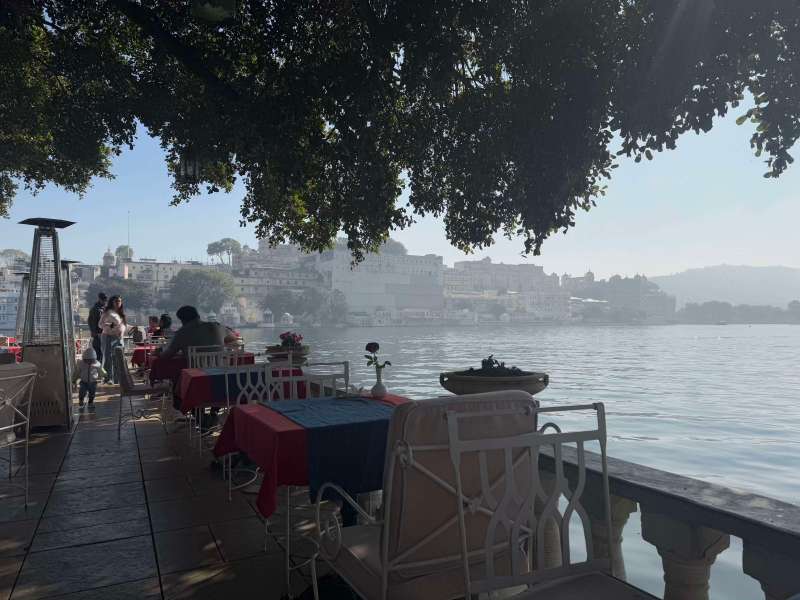 Breakfast at the Ambrai Restaurant at the southern point of Cheerwa. Udaipur, Rajasthan 
