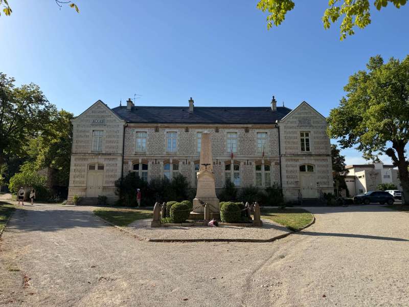 Chassagne-Montrachet's town hall very pretty